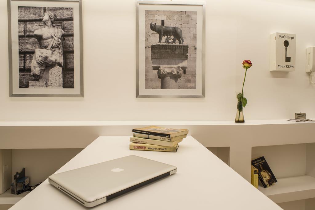 Mirabilia Urbis Roma Bed & Breakfast - Rome, Rome